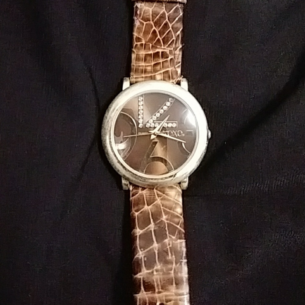 Watch - Picture 2 of 2